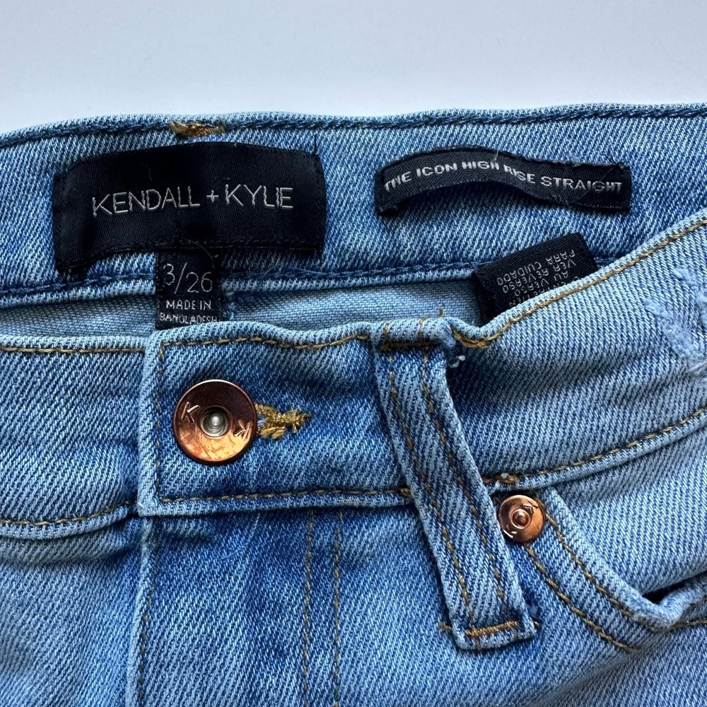 Kendall & Kylie Light Wash Denim size 3/26 - Picture 3 of 11
